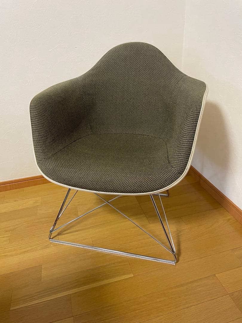 アームシェルチェア　ハーマンミラー　イームズ アームシェルチェア