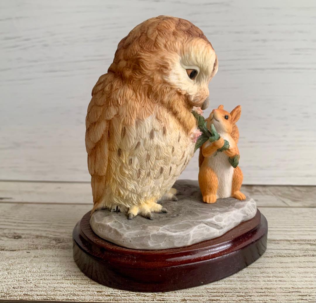 ブラウンじいさまとりすのナトキン 限定版 フィギュリン ピーターラビット 置物