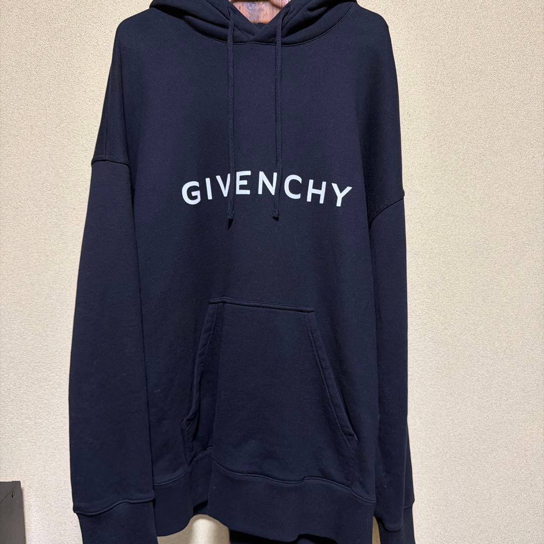 ジバンシィー　パーカー　【W】