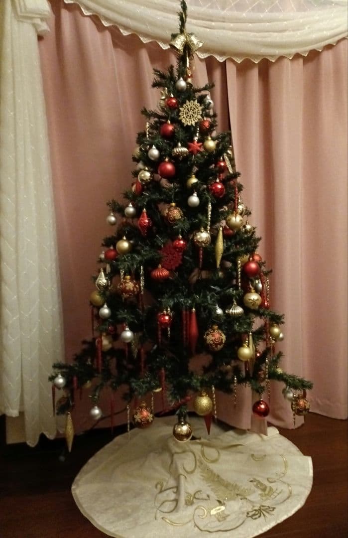 超大型 180cm クリスマスツリー 　金、赤のオーナメント　装飾品　スカート付