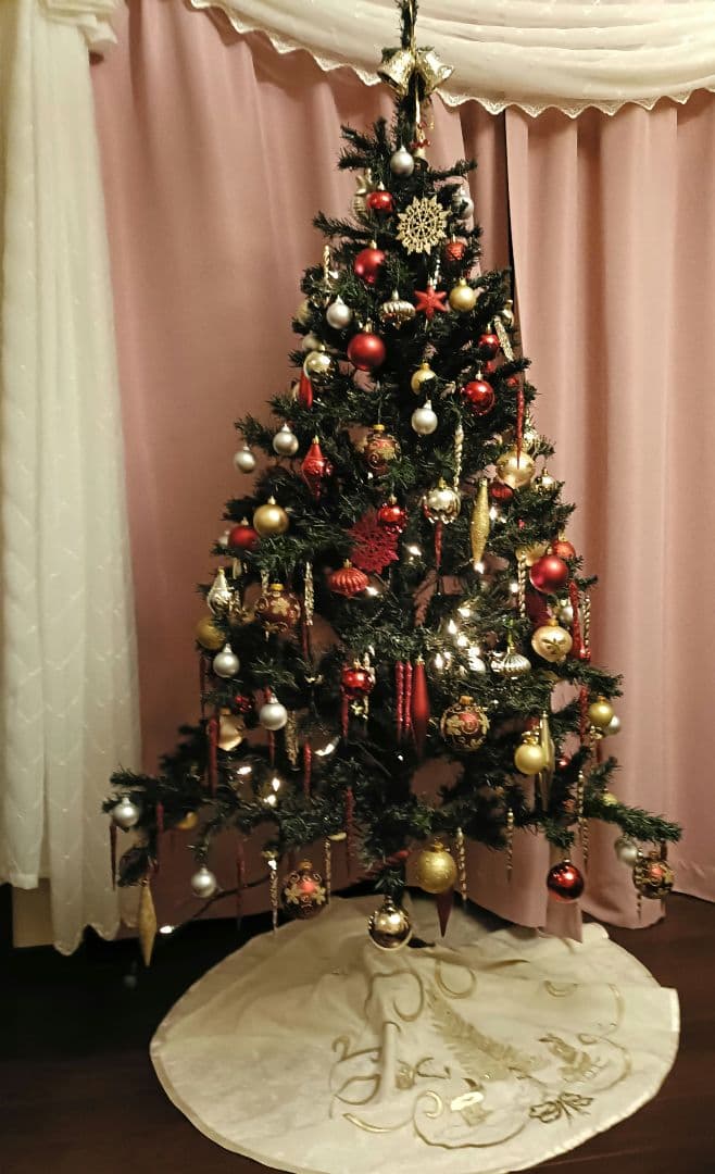 超大型 180cm クリスマスツリー 　金、赤のオーナメント　装飾品　スカート付