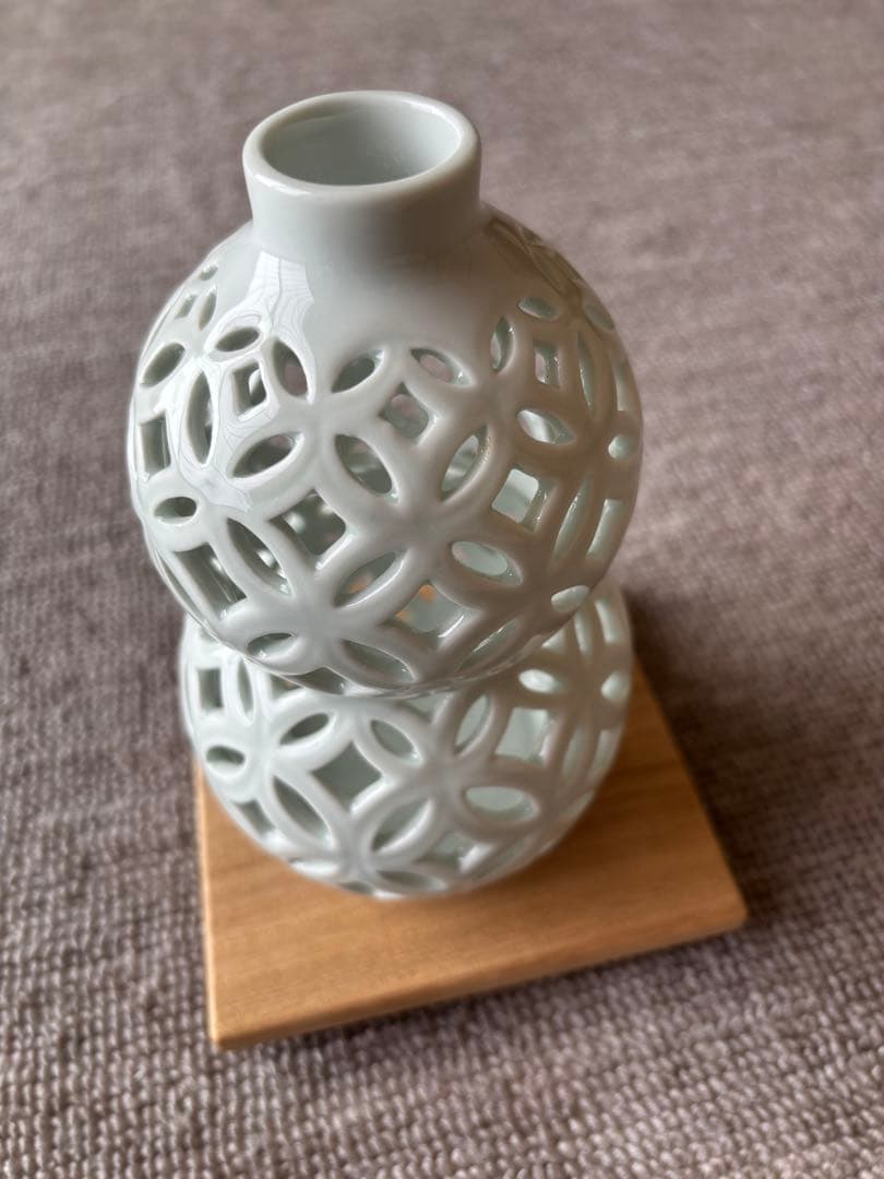 茶道具　平戸窯　三川内焼　平戸悦山造　白磁　七宝透　瓢杓立　共箱付き