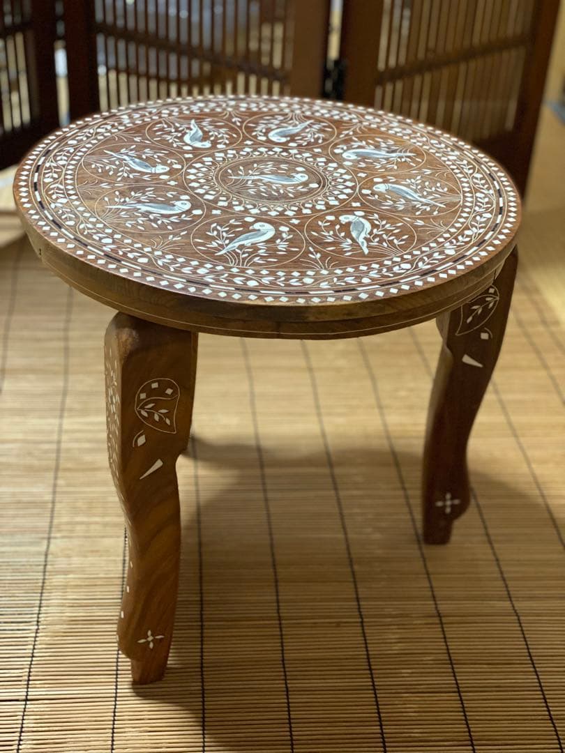 鳥モチーフ 象嵌(ぞうがん)細工 アジアンサイドテーブル 3本脚