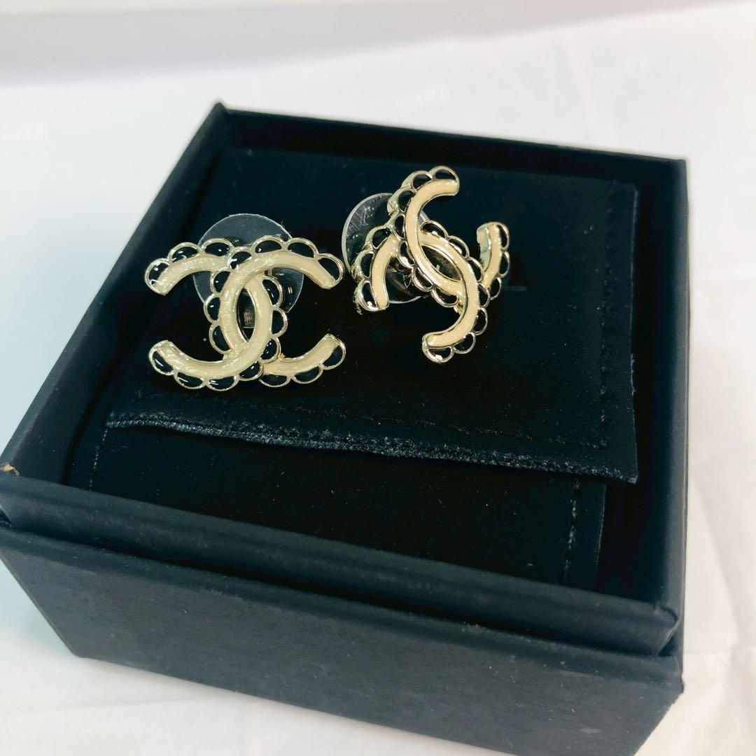 ♡CHANEL ゴールドトーン スクエアモチーフ ピアス ココマーク♡