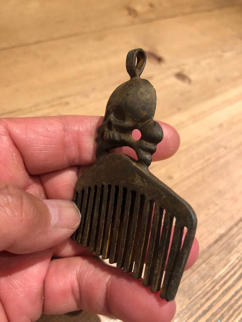 ビンテージ　スカル　髑髏　骸骨　トレンチアート　インダストリアル　アンティーク