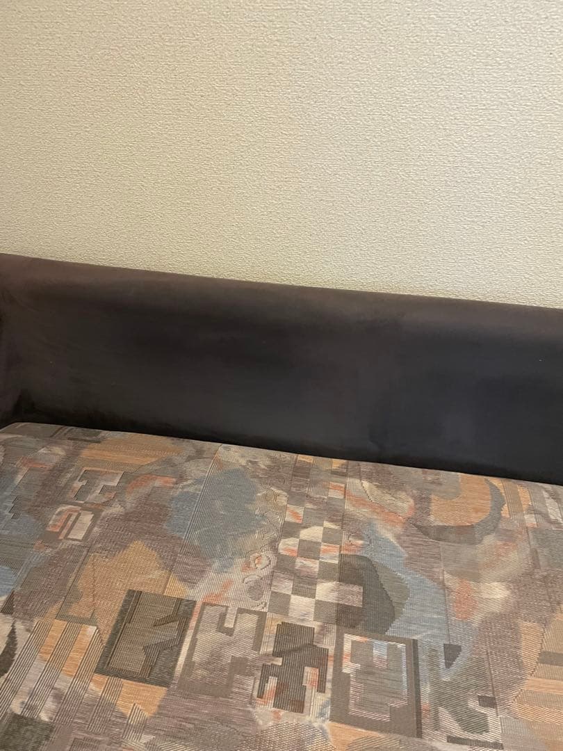 引き取り限定！ モダンファブリック3人掛けソファ