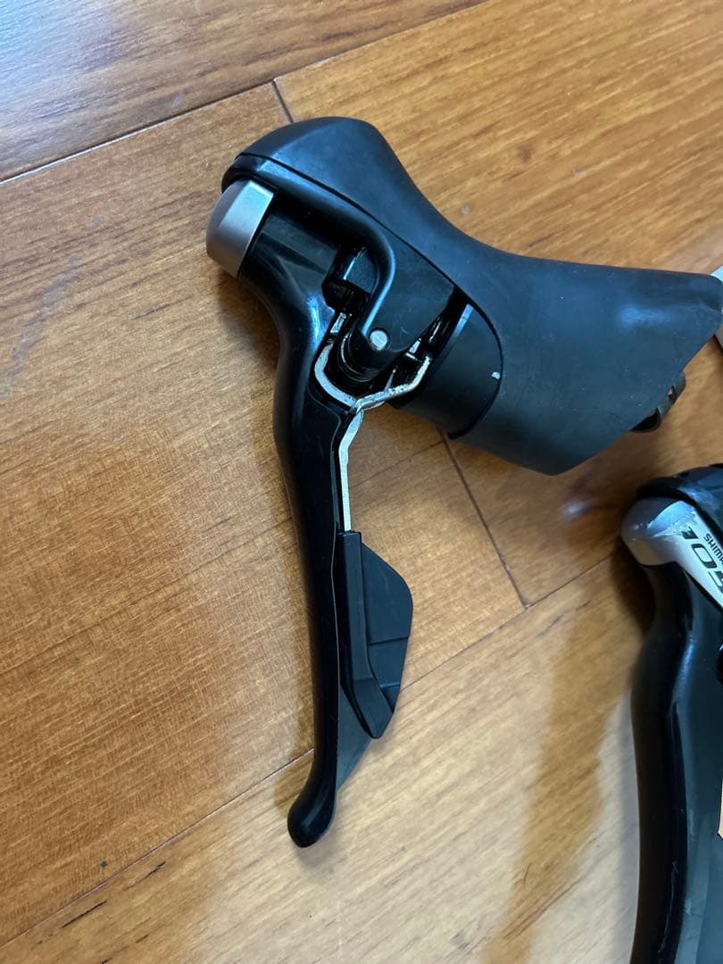 シマノ　105 5800 STI 美品　新品ブラケットカバーつき