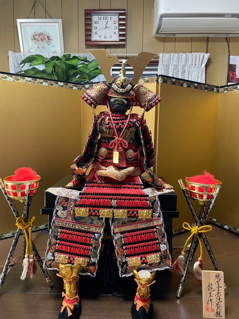 50年前の伝統的 五月人形 武士の姿