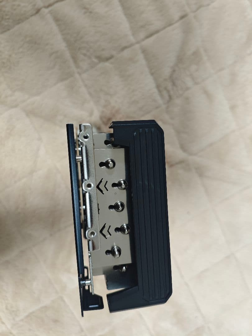 貞*士様 RX9070XT sld 16g steel legend グラフィッ