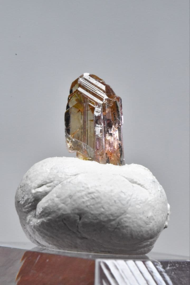 タンザナイトフェア！ パーティーカラータンザナイト原石A05