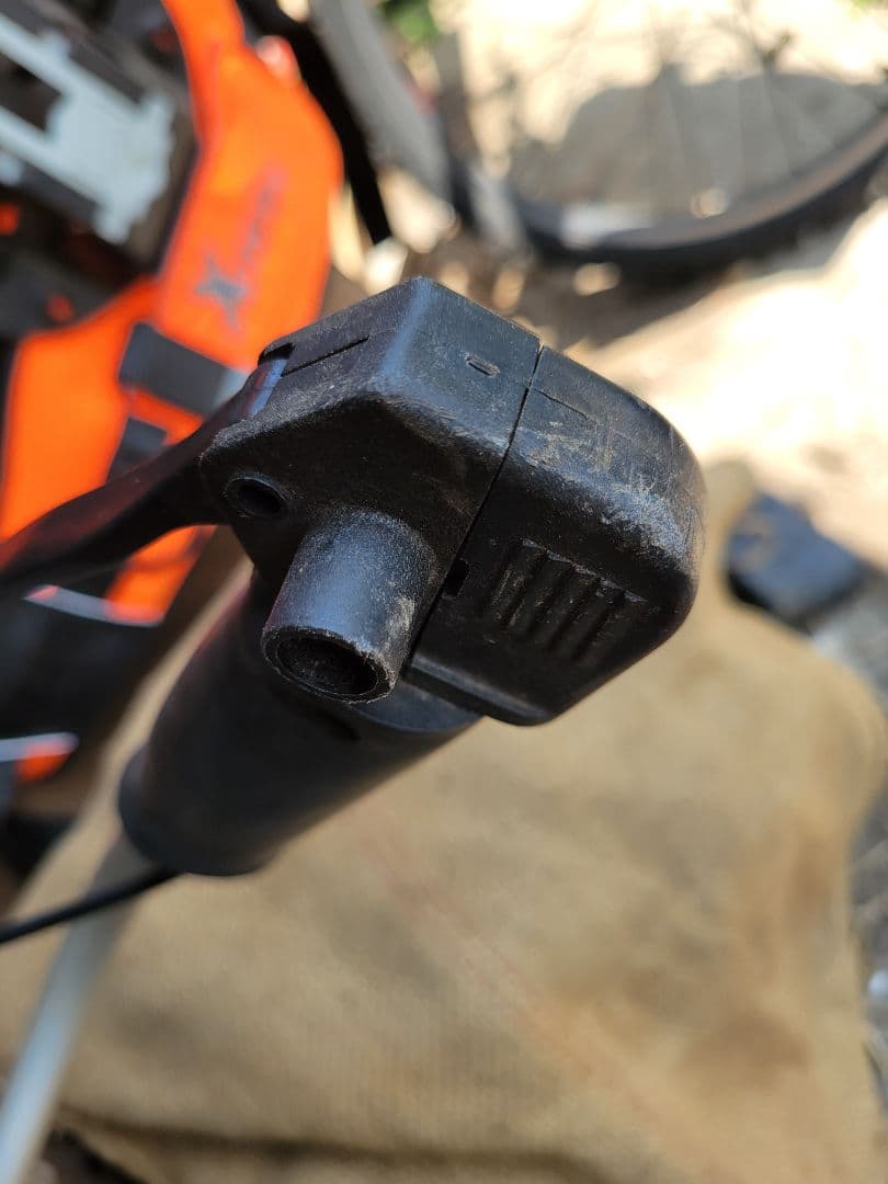 草刈り機＋ハーネス[ZENOAH BC4410EZ、STIHL X-TREEM]