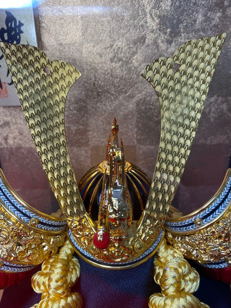 東京久月　五月人形　家紋付き兜飾り　ガラスケース入・コンパクトサイズ