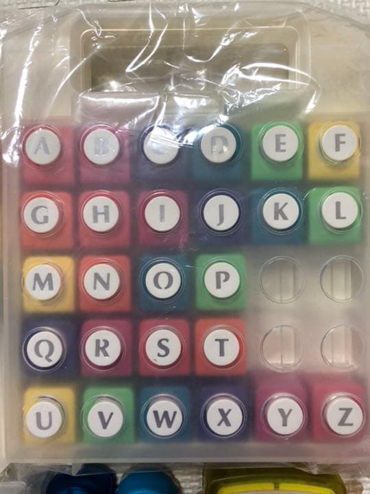 カーラクラフト　ミニクラフトパンチ　アルファベット大文字・数字など