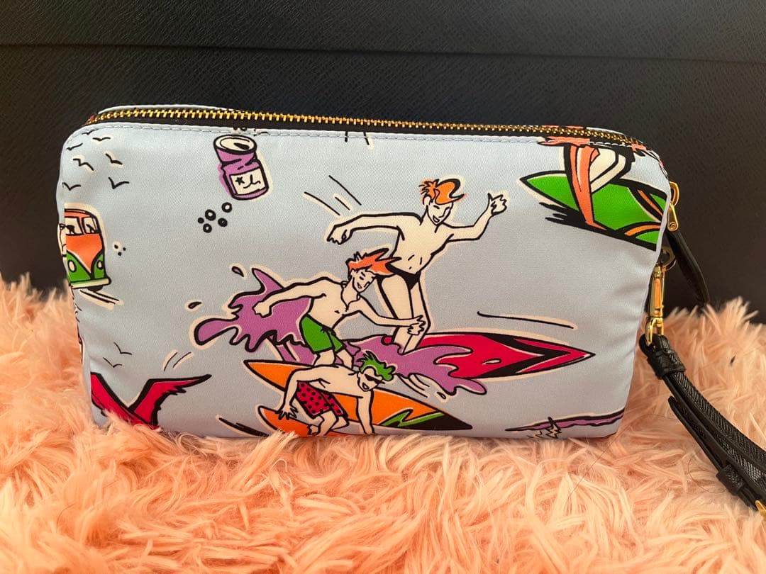 PRADA サーフィン ポーチ