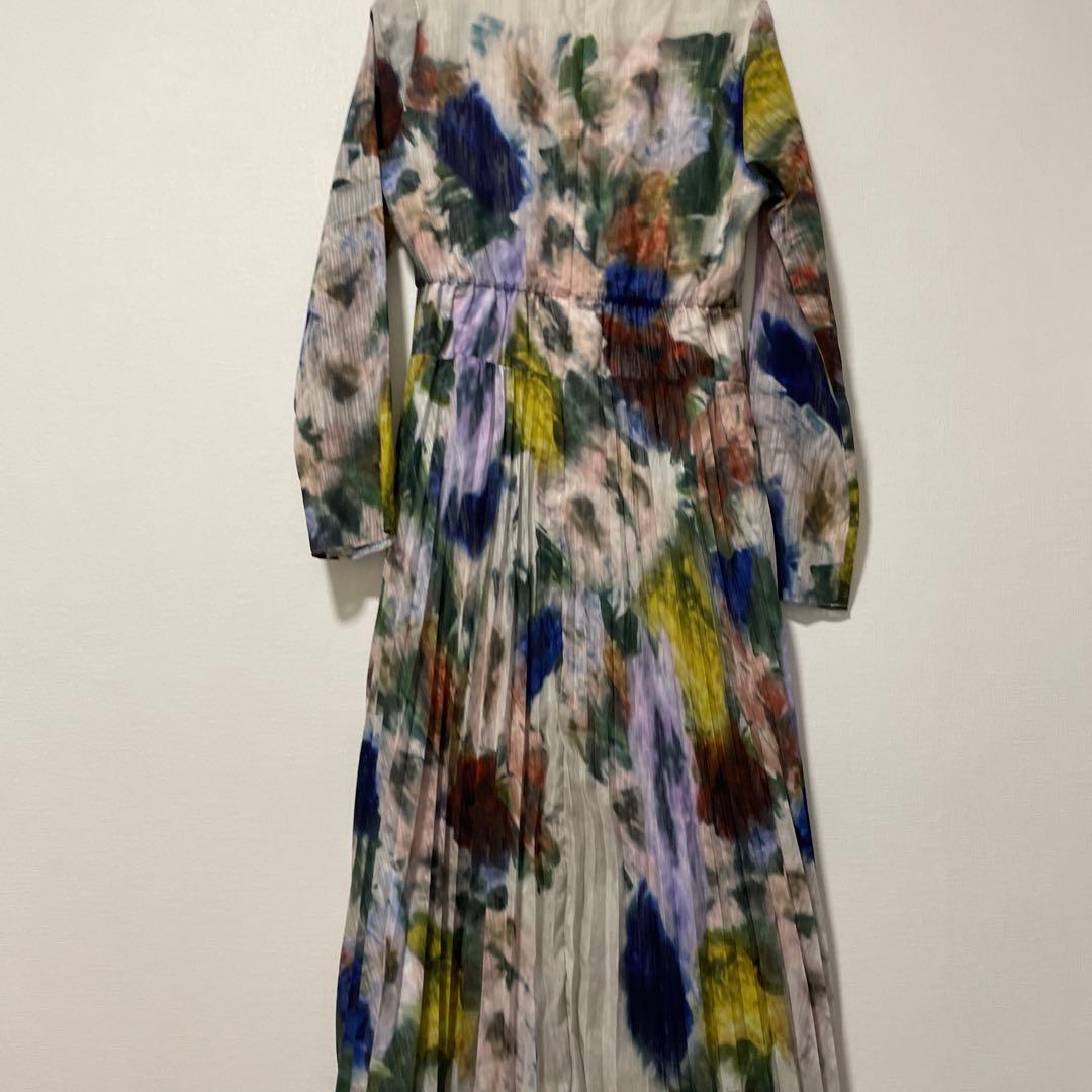 アメリ　UND TEXTURE ART FLOWER DRESS