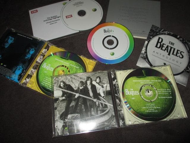 beatles anthology (RARE4点SET!! 送料込み）