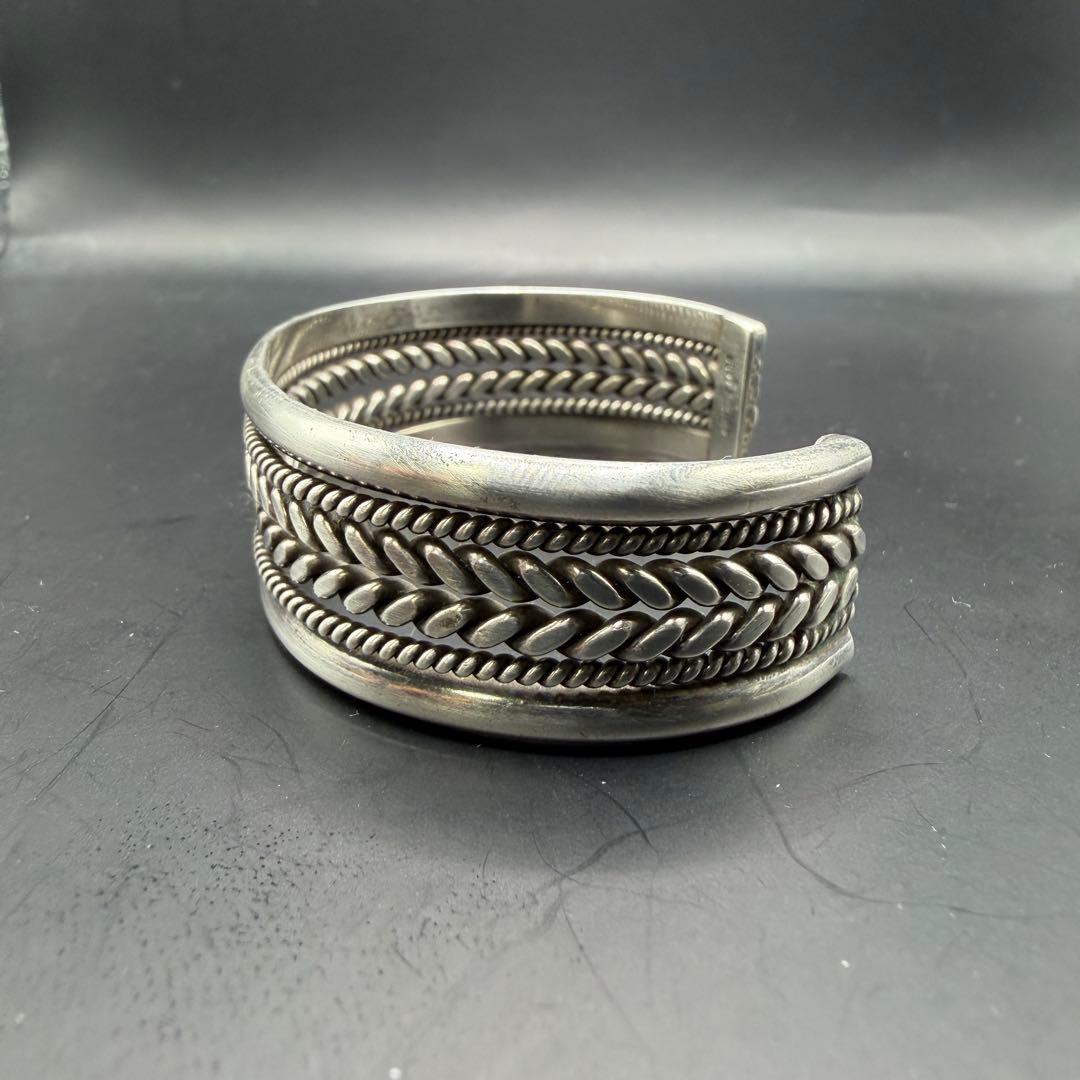 9351様【NAVAJO】Tahe シルバーバングル 編み込みデザイン