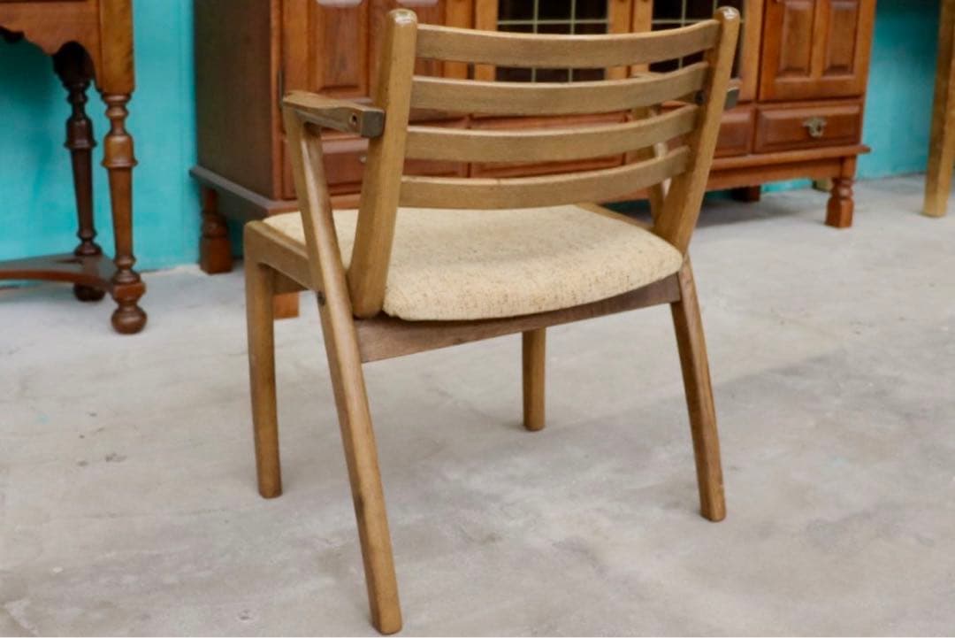 GMIH77A○昭和レトロ 北欧スタイル ヴィンテージ ダイニングチェア サイド