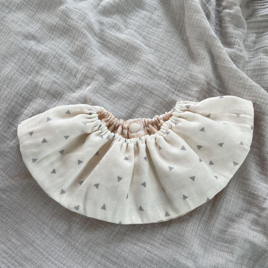 ★カフェオレギンガムチェック×三角ホワイト★ ハンドメイド　リバーシブル　スタイ