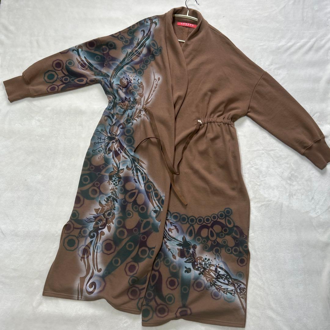 YOKANGティアラ柄ロングコート スウェット素材ブラウン
