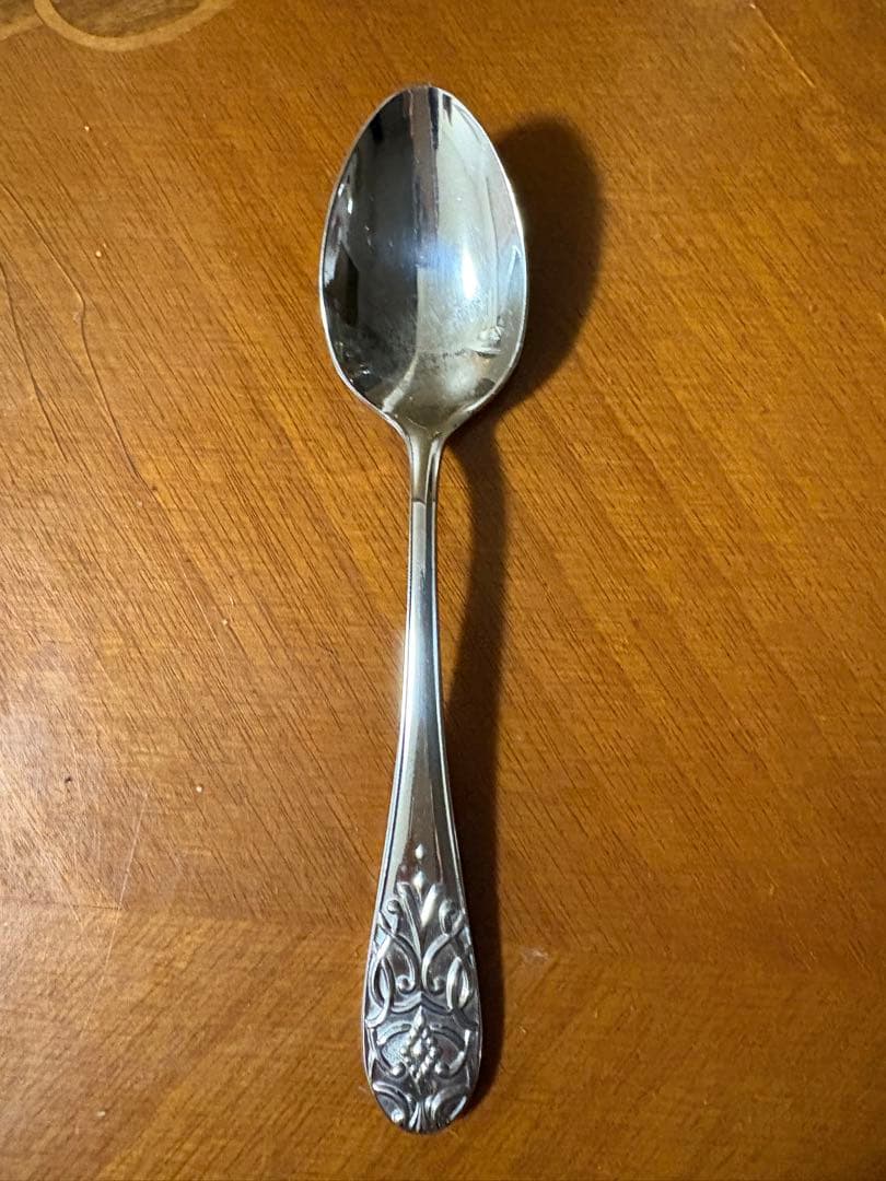 ステンレス製カトラリーセット（スプーン、フォーク、ナイフ）