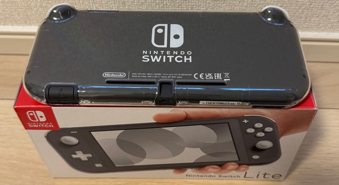 Nintendo Switch Lite グレー 本体　カバー付き