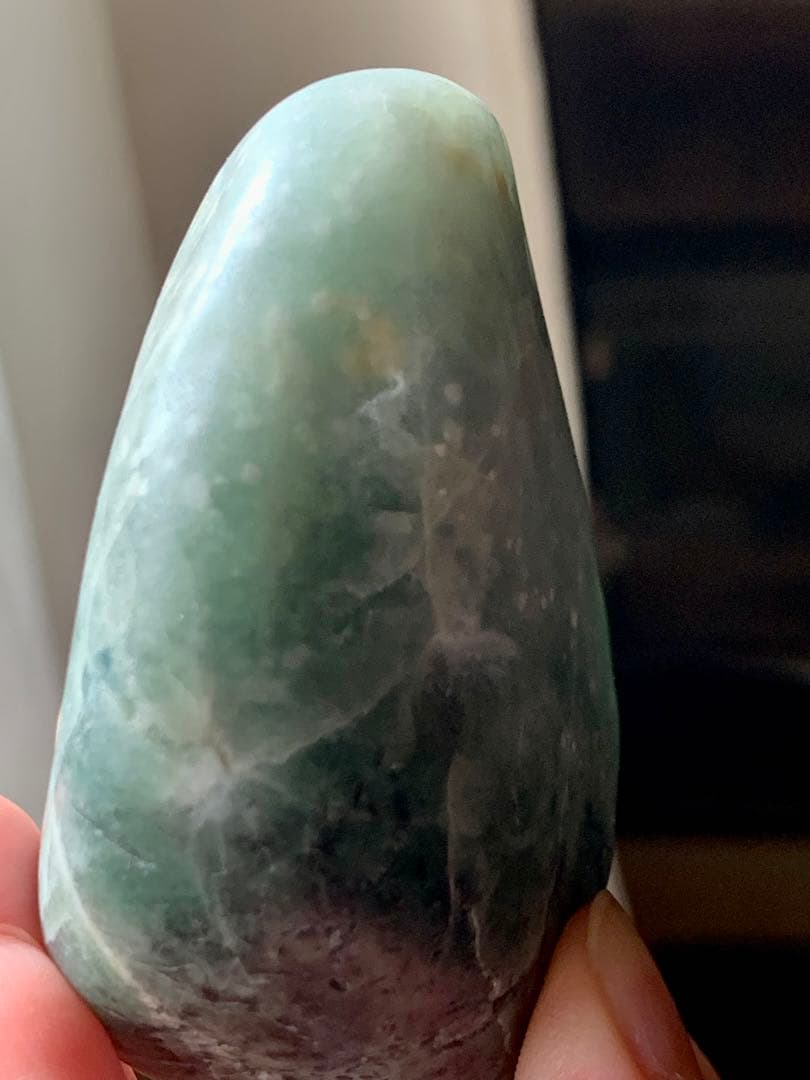 糸魚川ひすい極上の海石　翡翠　原石　翡翠　鉱物標本　コン沢　水石　根付　青翡翠