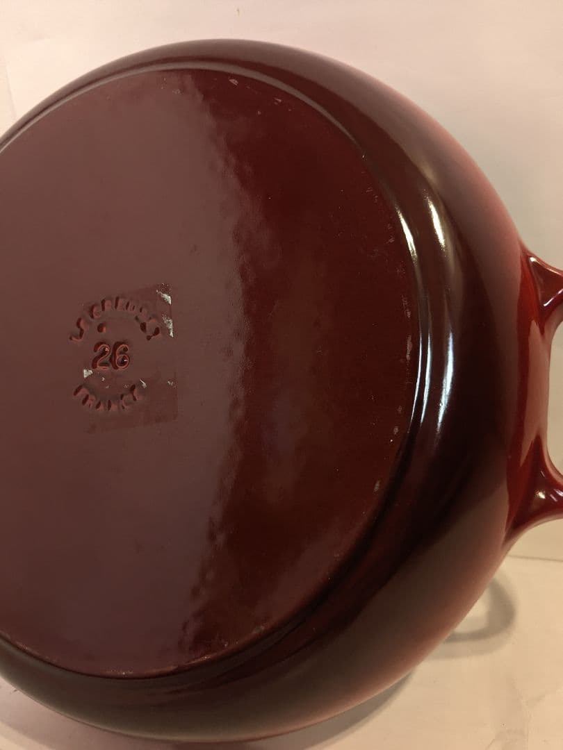 ル・クルーゼ　キャセロール　チェリーレッド　26cm