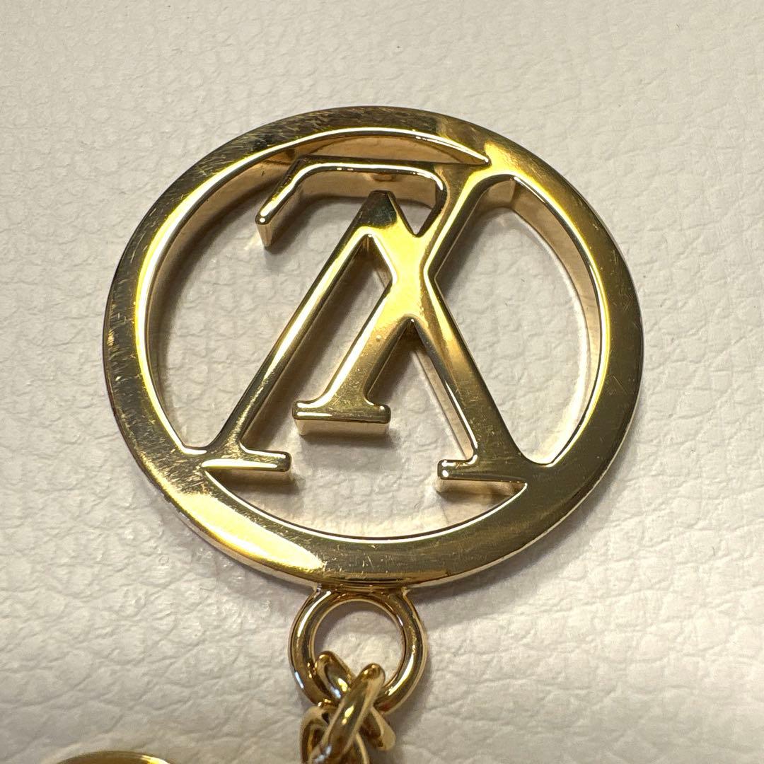 ルイヴィトン　ロゴ　ゴールド キーホルダー　キーリング　ショッパー　リボン付き