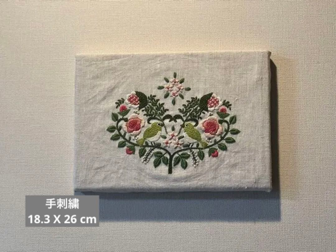 ハンドメイド手刺繍　刺しゅうフレーム　春を歌う鳥