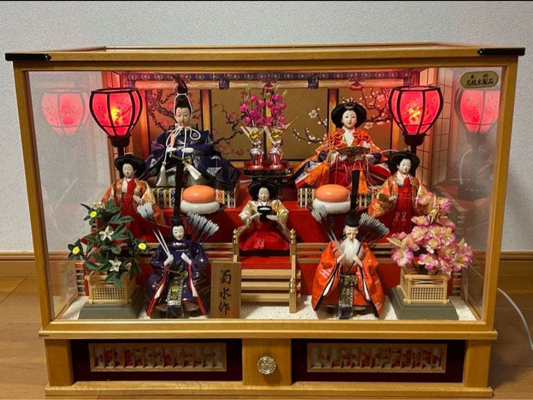 雛人形　7人飾り　3段　ケース　オルゴール　灯り