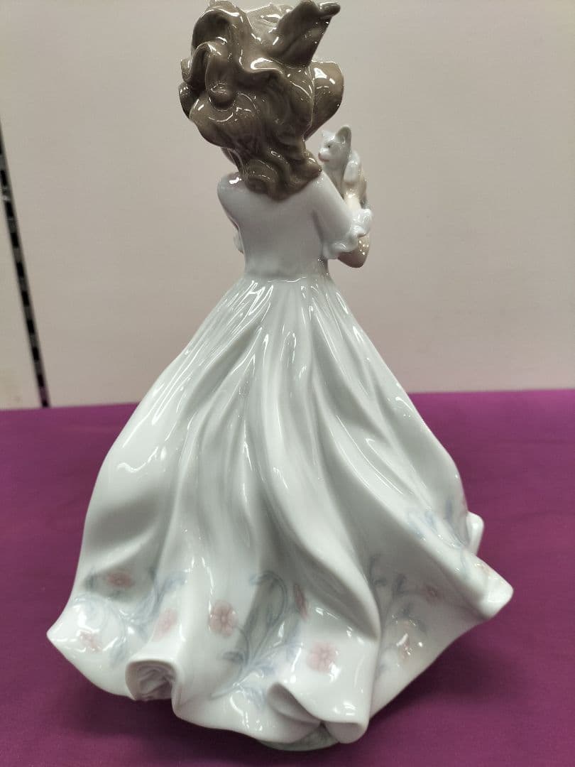 リヤドロ　陶器人形「可愛いい子猫」スペインNo6941 インテリア　絶版品