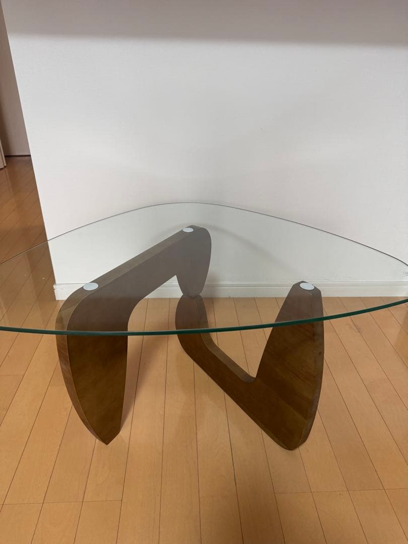 （美品）ガラステーブル　トライアングル型