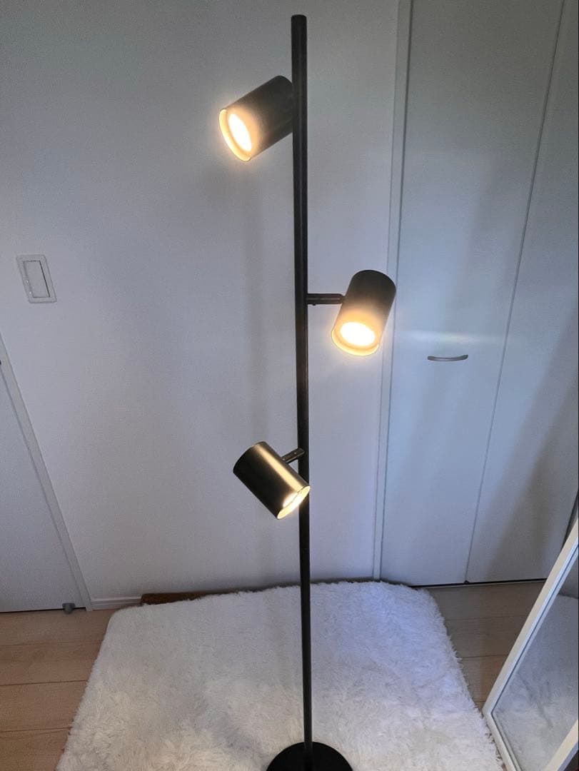 イケアIKEA ニーモーネ フロアランプ 3スポット