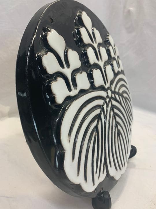 五七桐　焼物　家紋