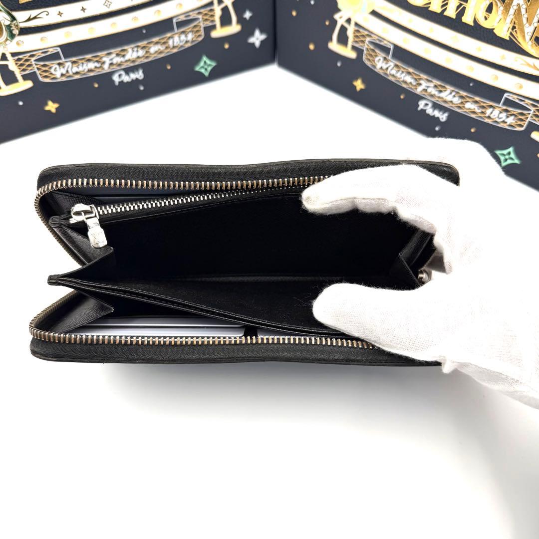 ルイヴィトン ジッピーウォレット エピ ノワール ラウンドファスナー 長財布 黒