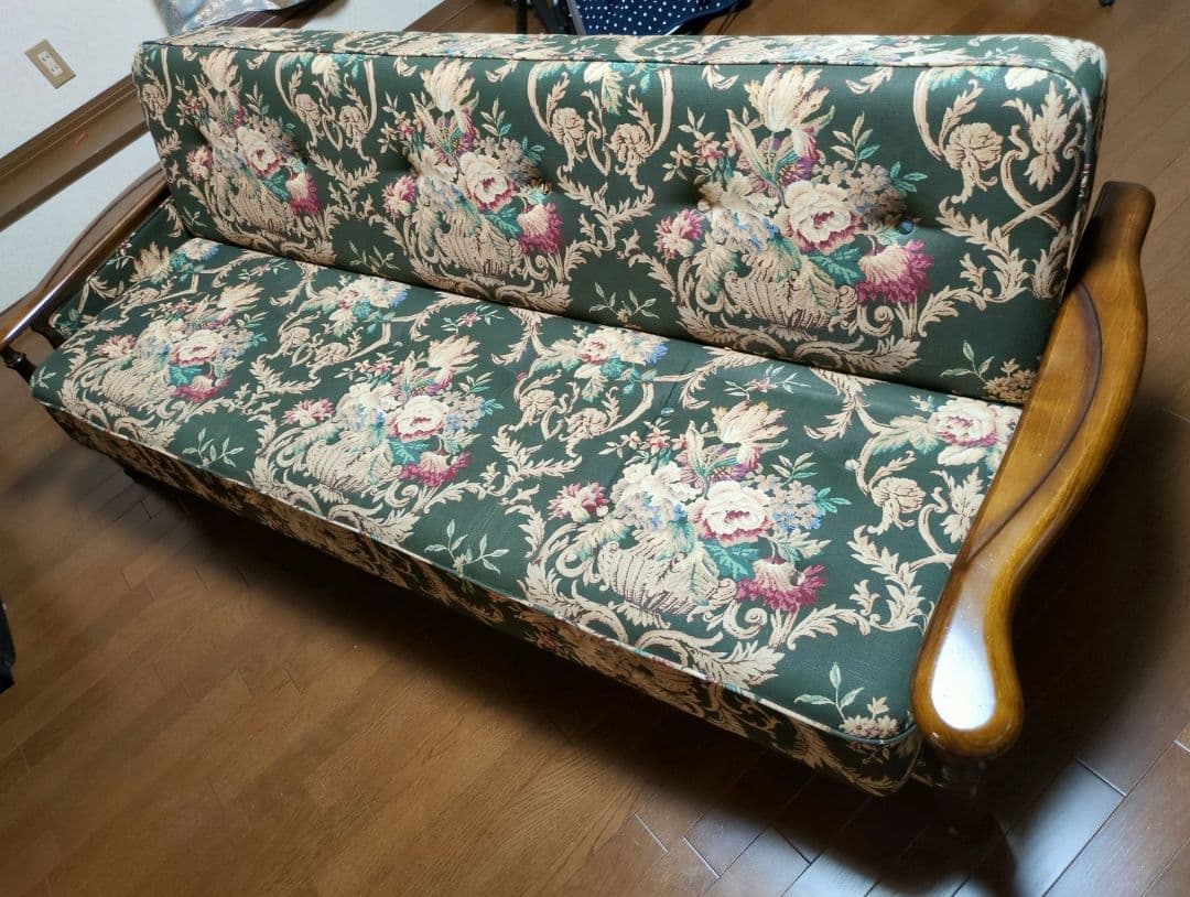 ◎引越しに伴い出品します◎カリモク　ソファベッド　3人がけ