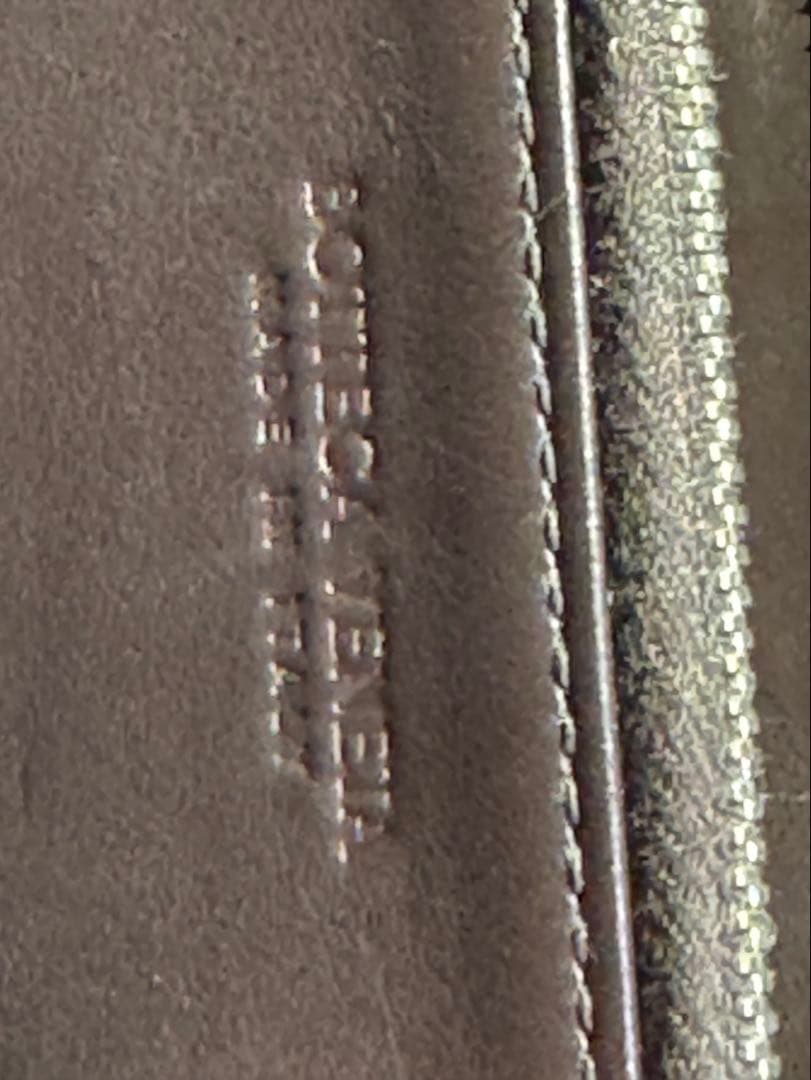 BOTTEGA VENETA長財布 ラウンドファスナーブラックホワイト