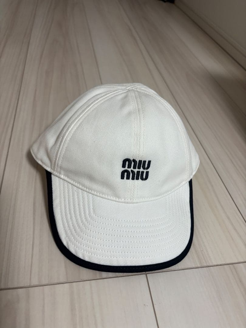miu miu ドリルベースボールキャップ