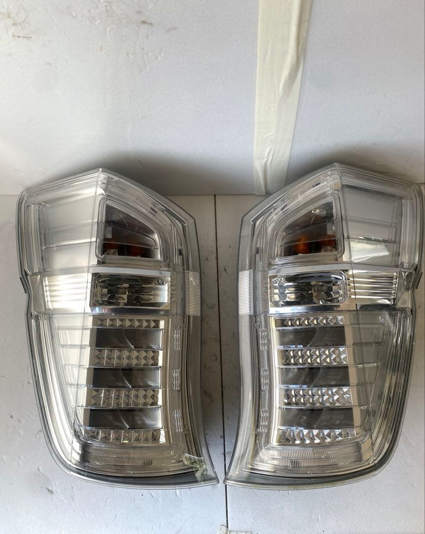 ホンダ ステップワゴン スパーダ RK5 後期 純正 テールランプ 左右