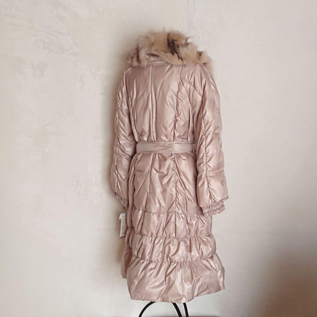 ベニーバードブルーフォックス衿付裾ギャザーダウンコート13号(ベージュ)