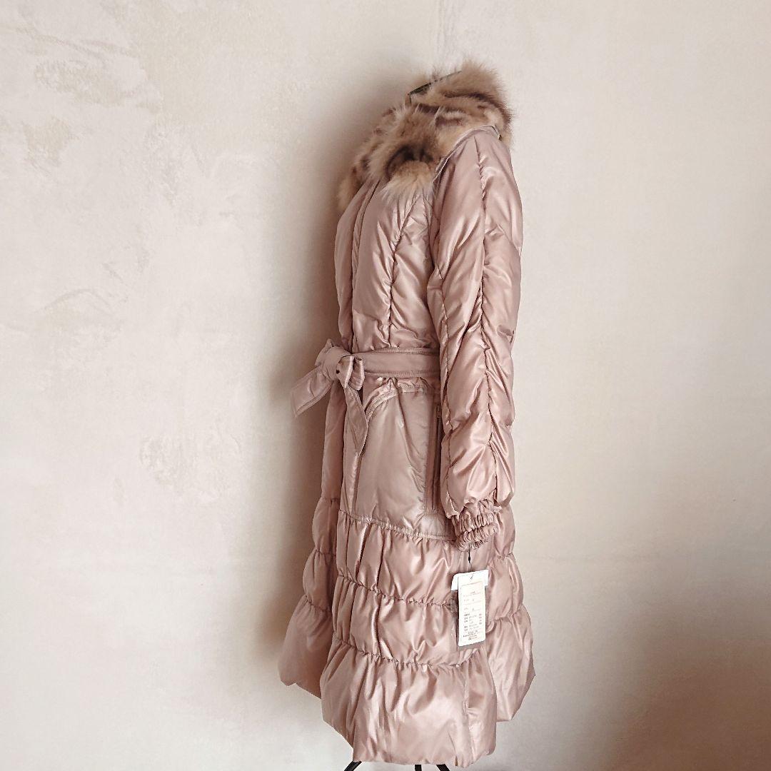 ベニーバードブルーフォックス衿付裾ギャザーダウンコート13号(ベージュ)