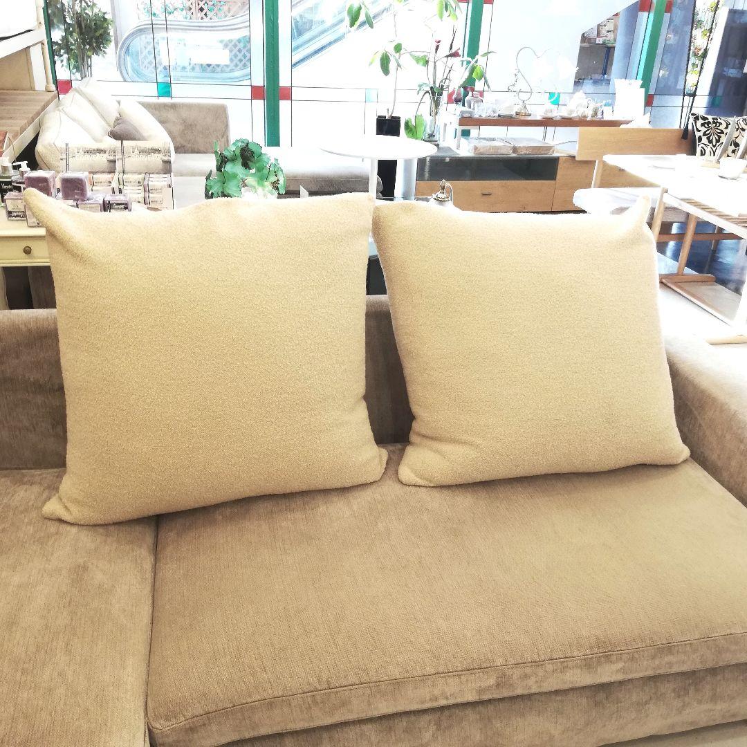 ◇Cassina◇　大型ダウンクッション　２個セット　ホワイト系