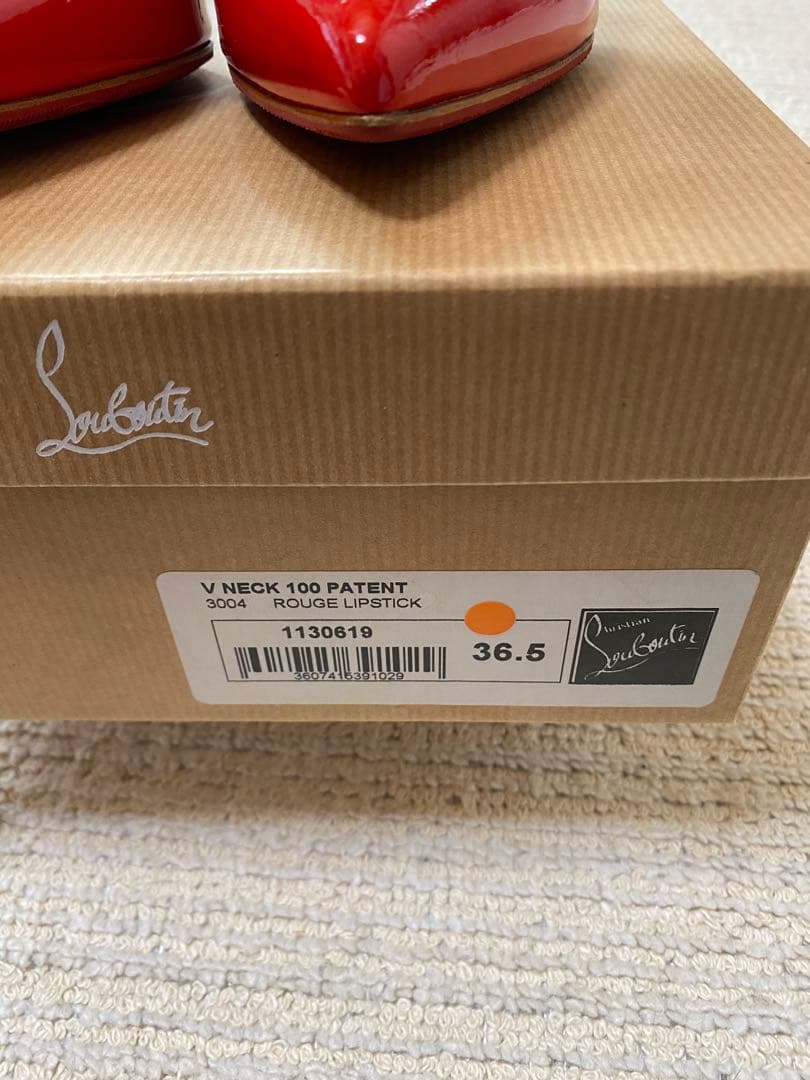 クリスチャンルブタン レッド エナメル Tストラップ ハイヒール　サイズ36.5