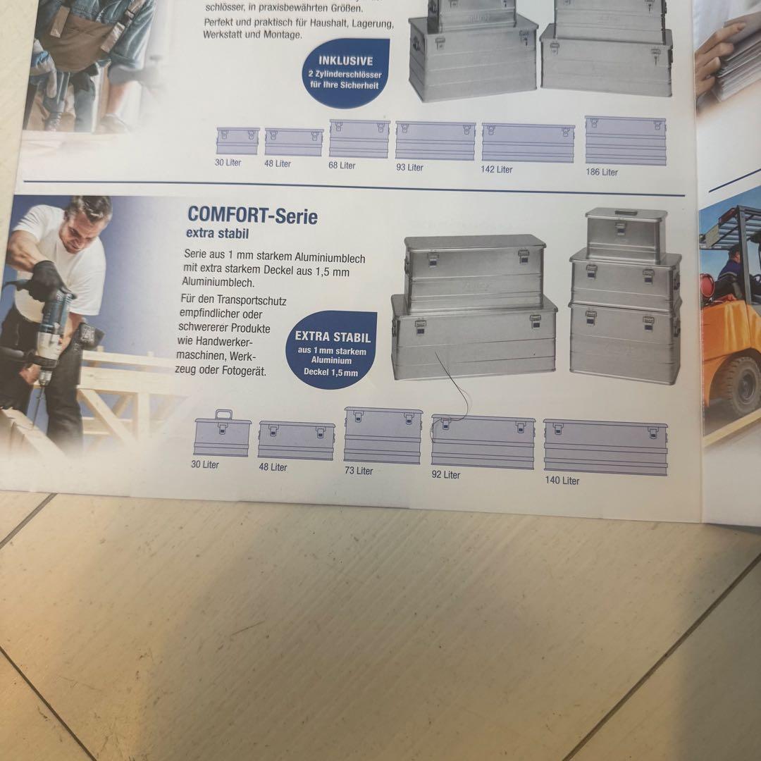 パシフィックファニチャー購入ALUTECアルミコンテナ 30Lカメラ収納などに