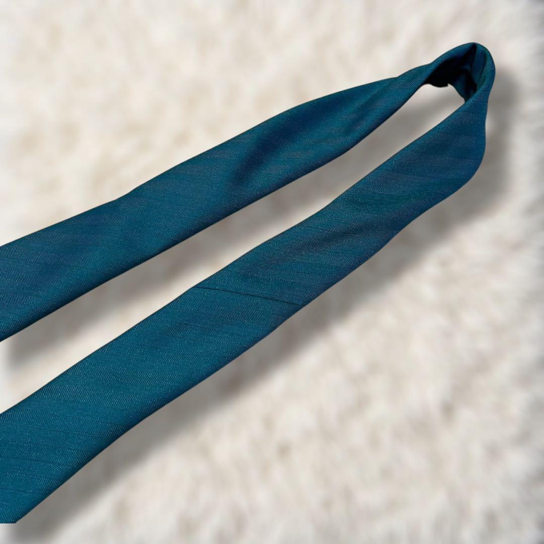 【極美品✨】アットヴァンヌッチ ソリッドタイ セッテピエゲ スフォデラート 毛混