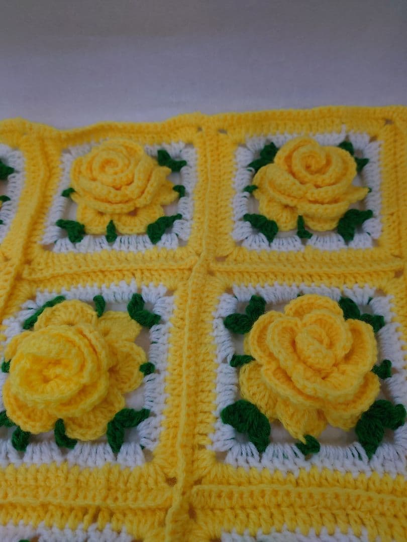 ハンドメイド 薔薇 モチーフ グラニースクエア ブランケット かぎ針編み