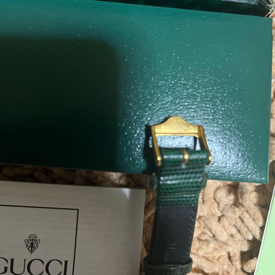 ジャンクオールド GUCCI 腕時計 ゴールド×グリーン レザー箱、販売証明書付