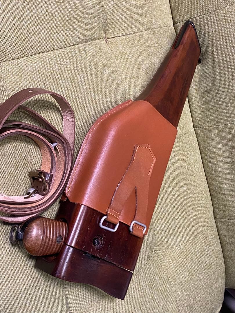 ドイツ軍　モーゼルM712用木製ホルスター&ホルダーとスリング(レプリカ)