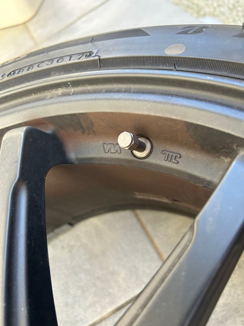 スタッドレスタイヤ　ホイール　4本セット